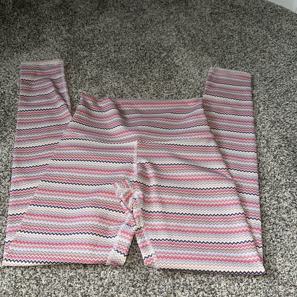 DYI Pink Chevron leggings